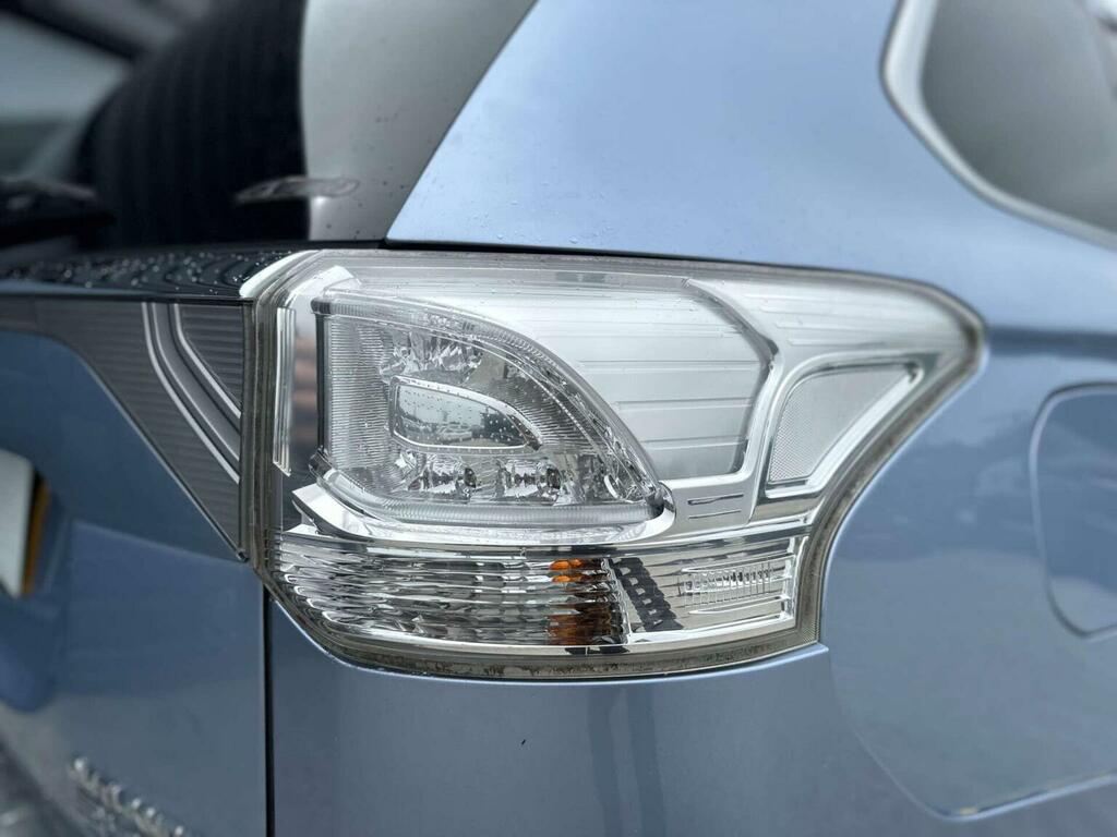 Mitsubishi Outlander Gx4 Black #17