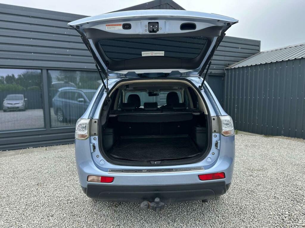 Mitsubishi Outlander Gx4 Black #24