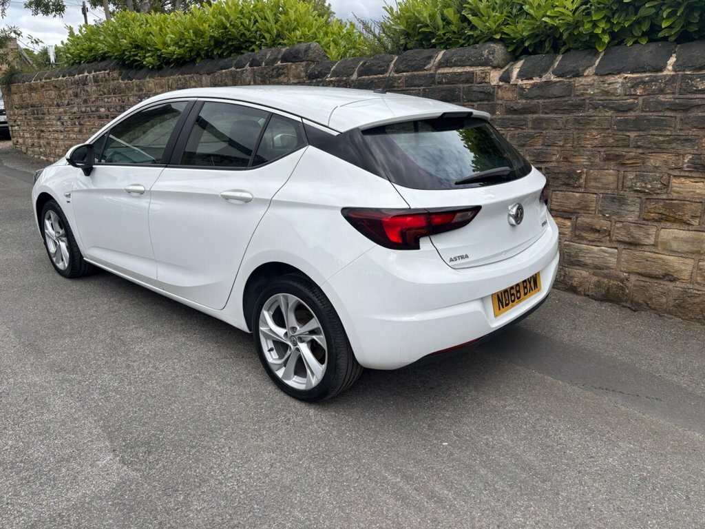 Vauxhall Astra Hatchback ND68BXW White #6