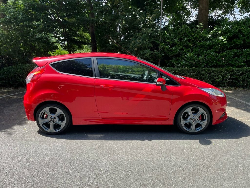 Ford Fiesta 1.6L St-2 Red #5
