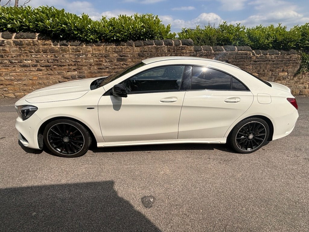Mercedes-Benz CLA Class Saloon YN17XLW White #5