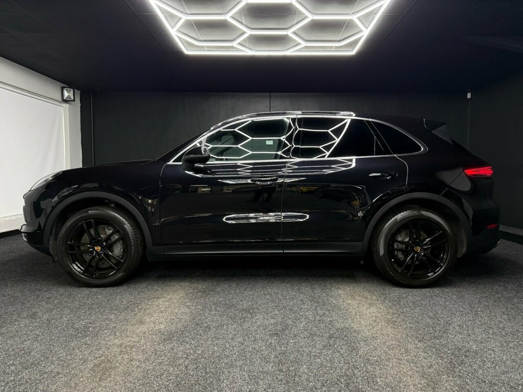 Porsche Cayenne 2.9L S Black #4