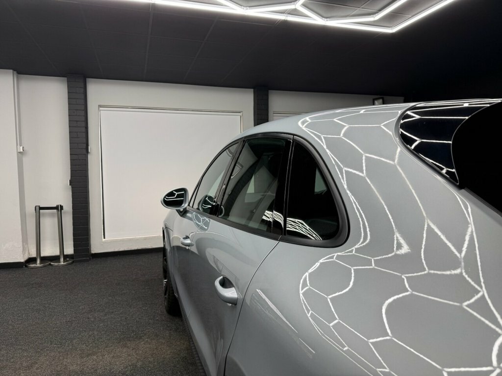 Porsche Macan 2L Null ST22KRF Silver #6