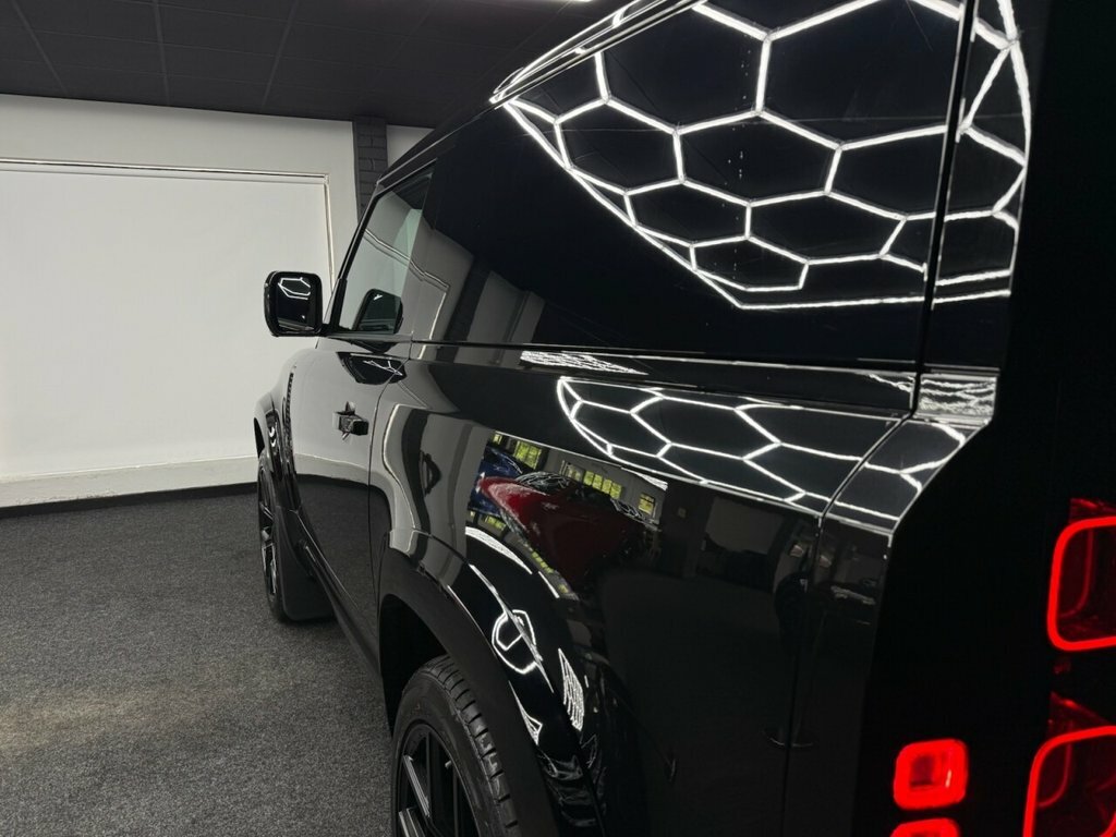 Land Rover Defender 3L Null SY23JVX Black #6