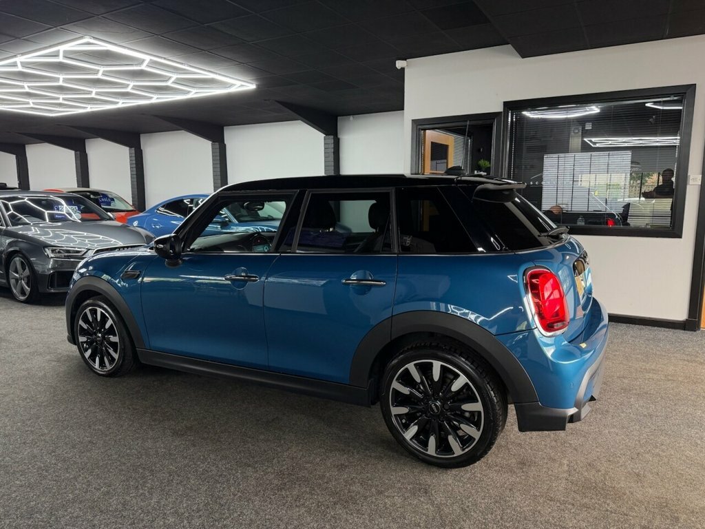 Mini Hatch 1.5L Cooper Exclusive SR72HKB Blue #3