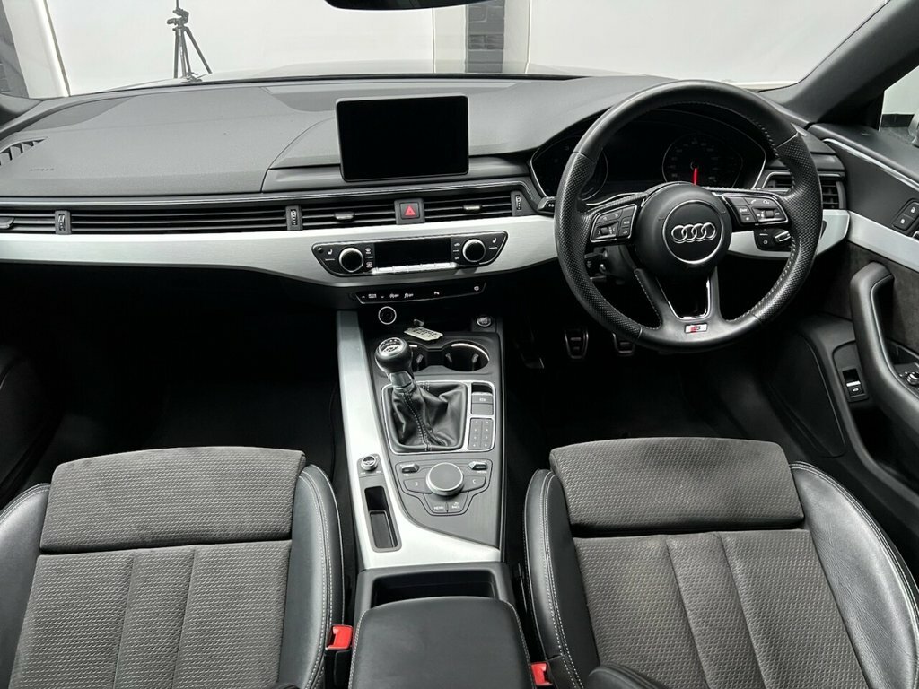 Audi A5 2L S Line Black #2