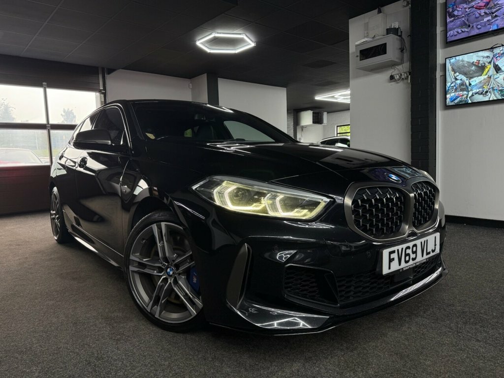 BMW 1 Series 2L Null Black
