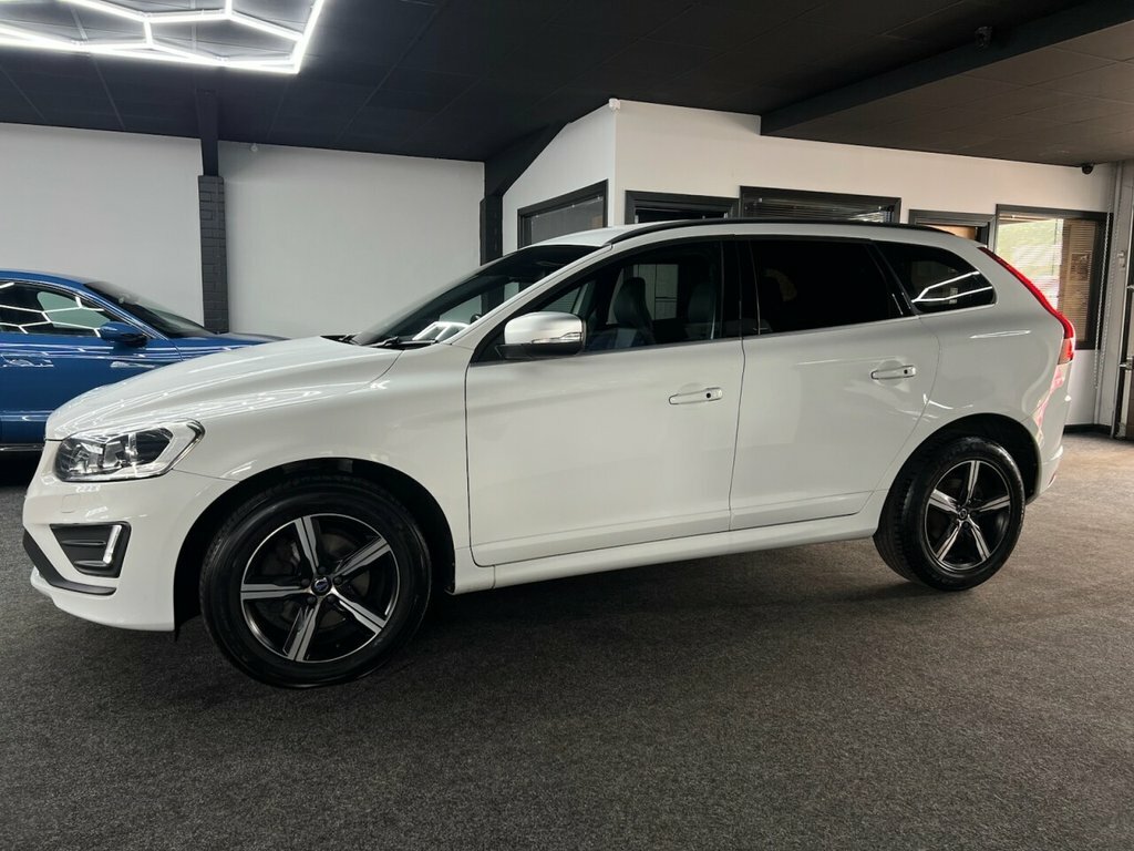 Volvo XC60 2L R-design Nav White #4