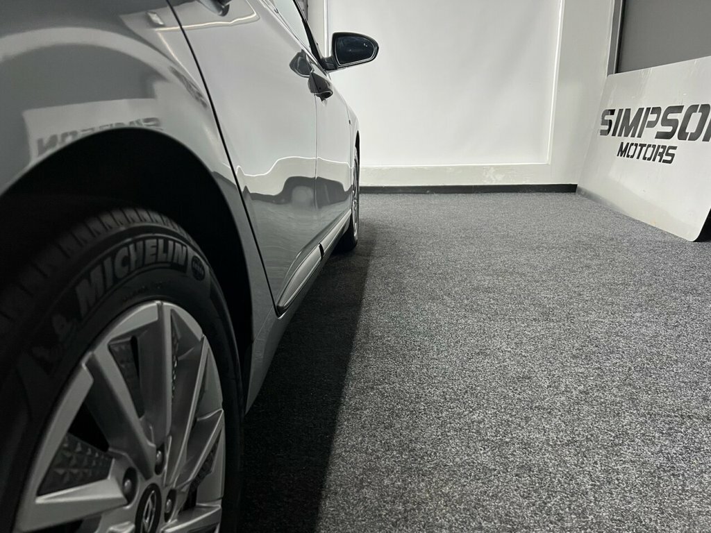 Hyundai Ioniq Hatchback EJ71VJF Silver #6