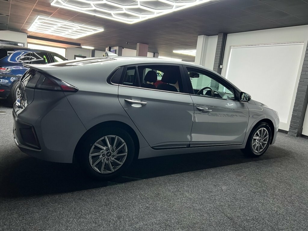 Hyundai Ioniq Hatchback EJ71VJF Silver #3