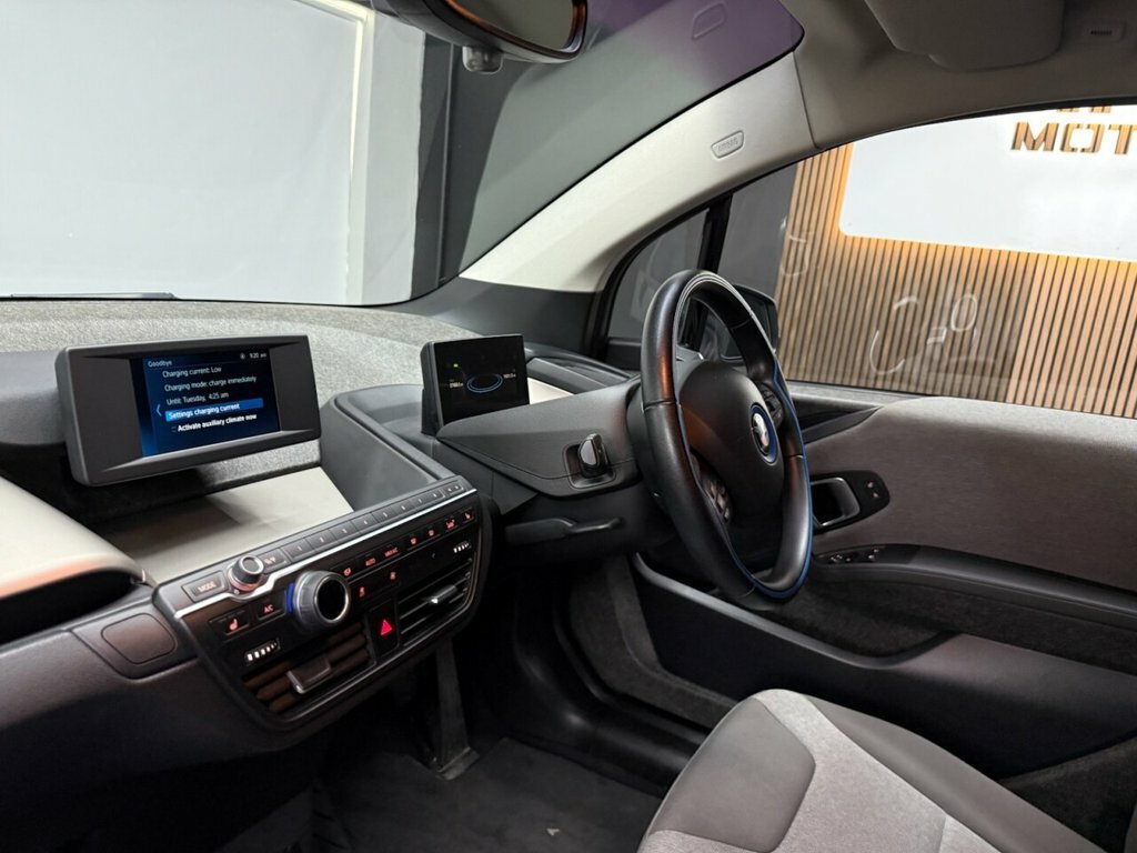 BMW i3 Hatchback SW72POH White #2