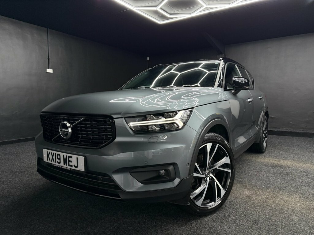 Volvo XC40 2L R-design Pro Grey
