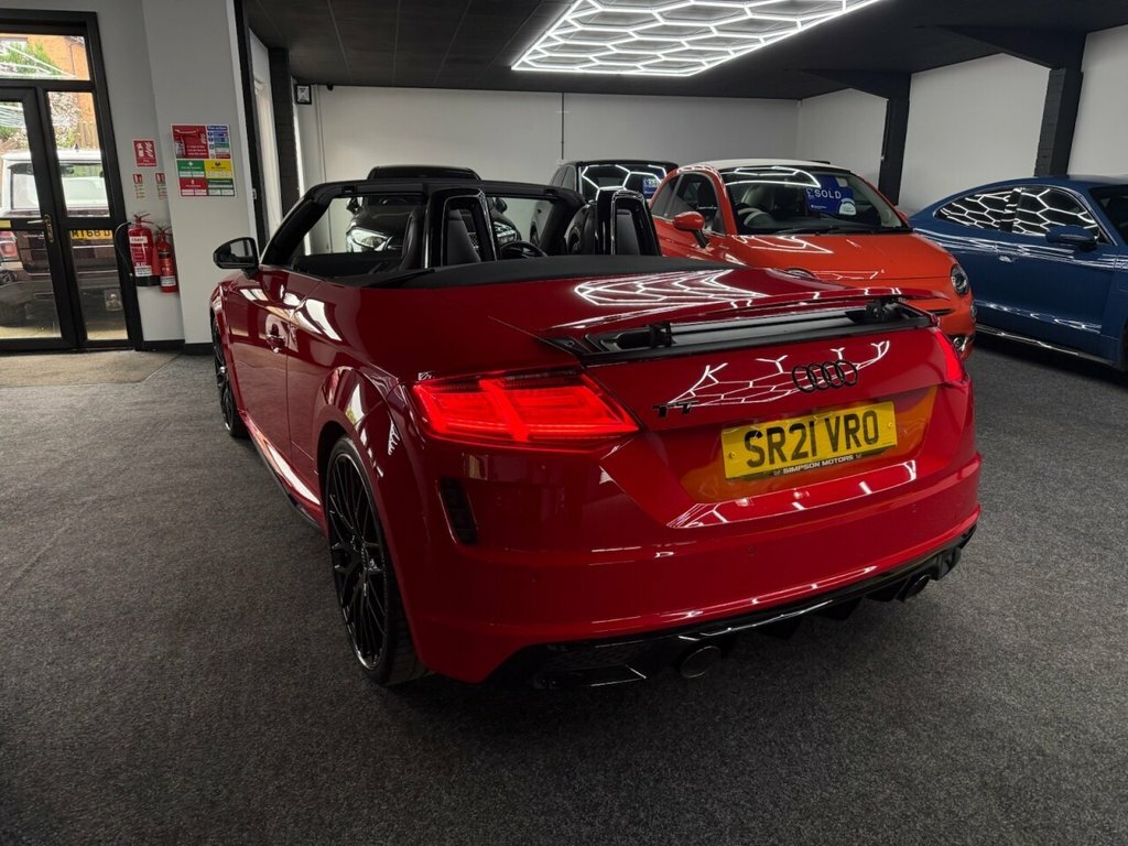 Audi TT 2L Black Edition SR21VRO Red #6