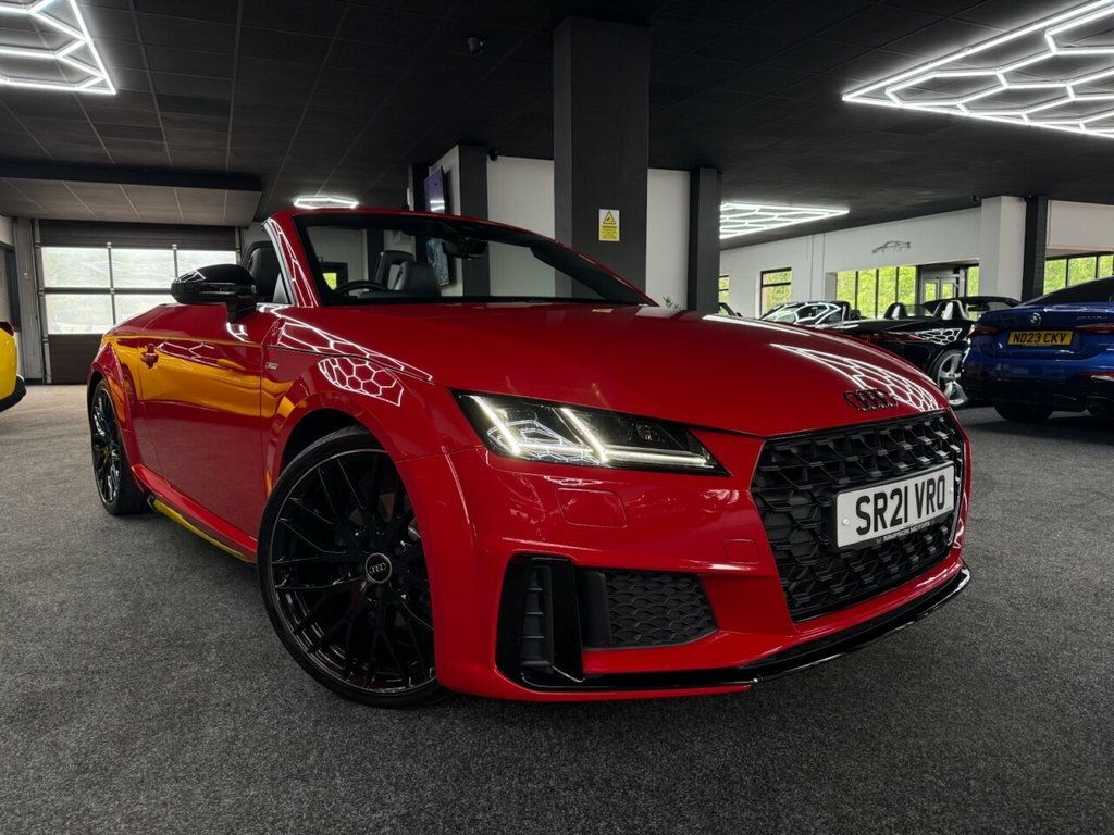 Audi TT 2L Black Edition Red