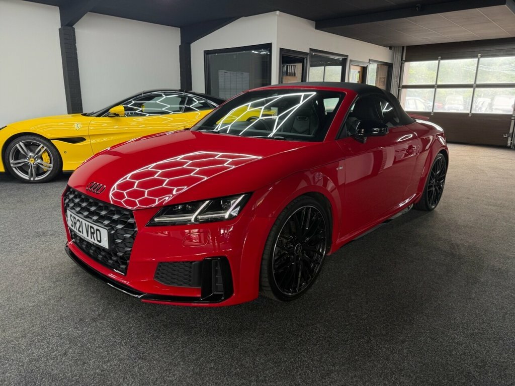 Audi TT 2L Black Edition SR21VRO Red #3