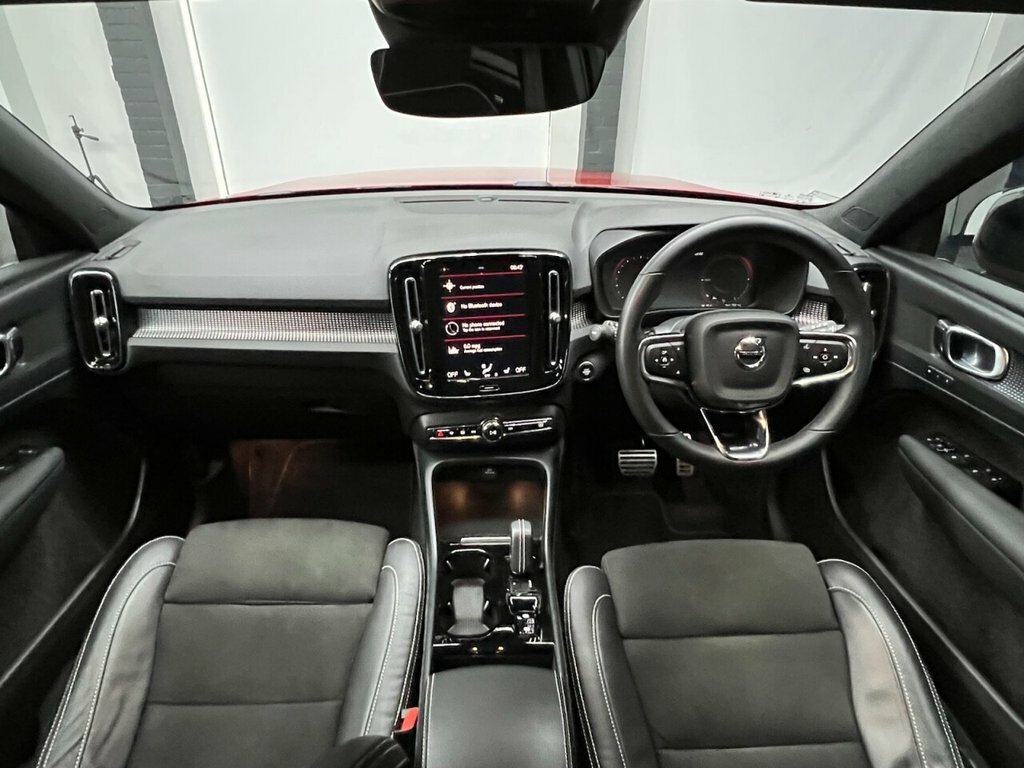 Volvo XC40 1.5L Ultimate Dark PF71GXB Red #2