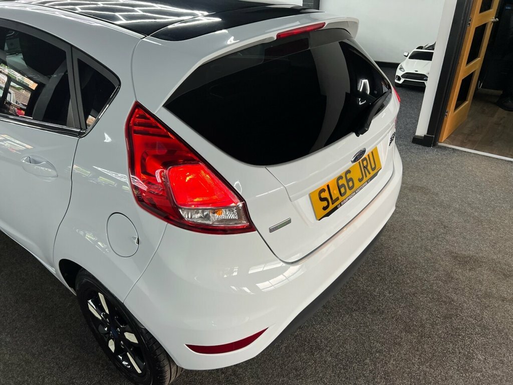 Ford Fiesta Hatchback SL66JRU White #6
