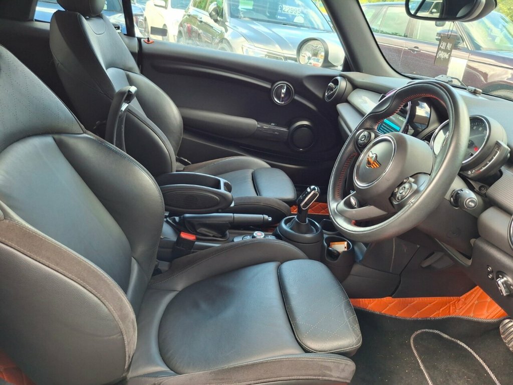 Mini Convertible 1.5L Cooper Sport Silver #4