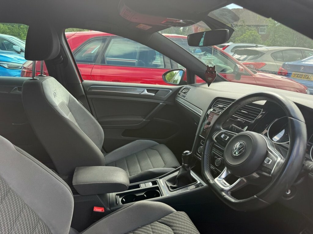Volkswagen Golf Hatchback SB19FEM Red #4