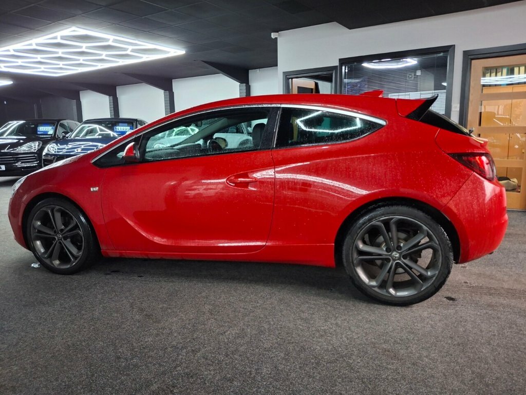Vauxhall Astra GTC Coupe Red #2