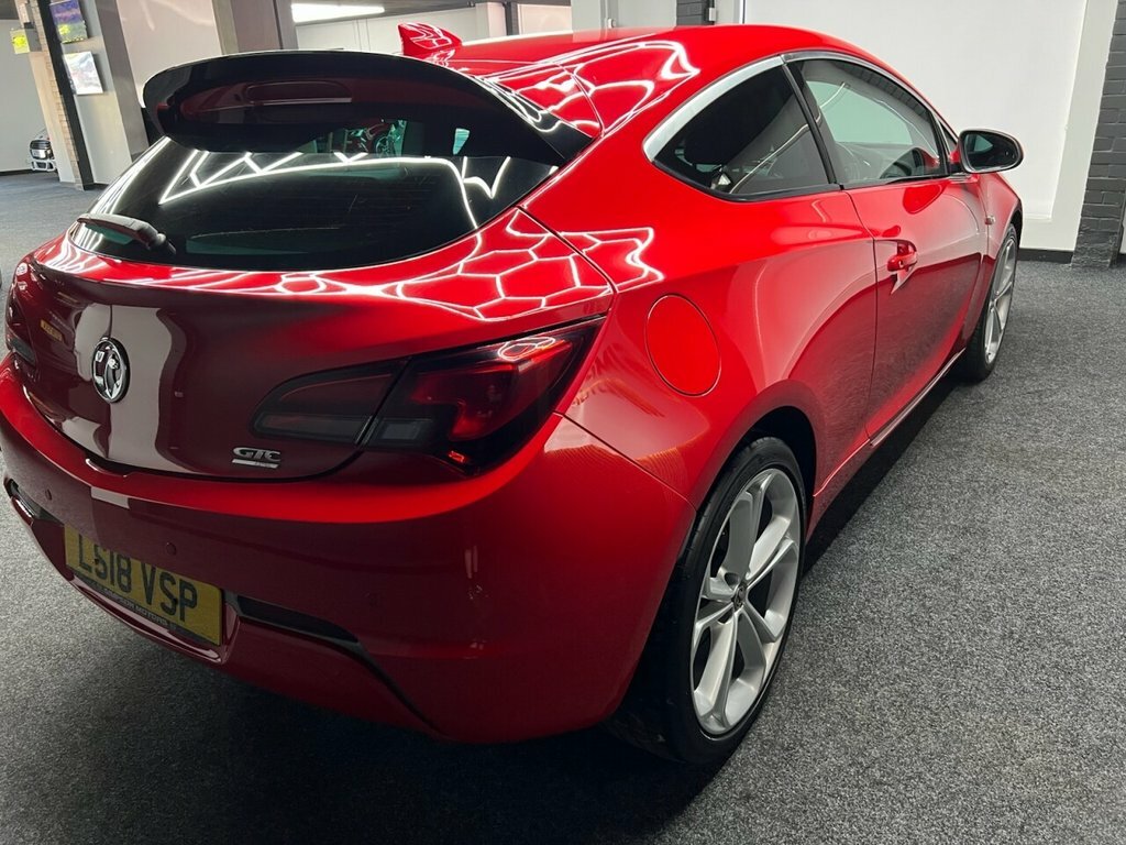 Vauxhall Astra GTC 2.0T Vxr Coupe Euro 6 Ss 280 White #12