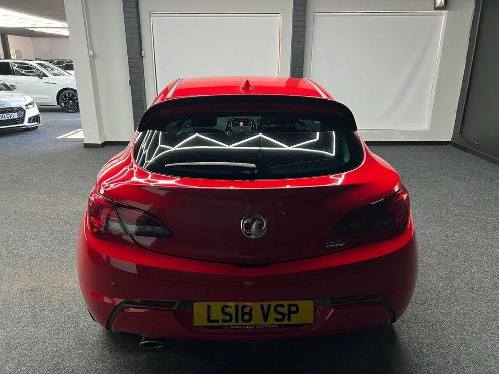 Vauxhall Astra GTC 2.0T Vxr Coupe Euro 6 Ss 280 White #10