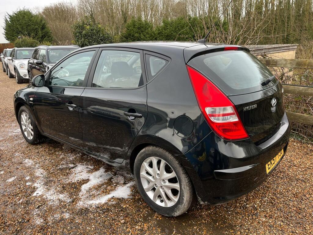 Hyundai I30 Hatchback 2.0 Crdi Style Euro 4 200757 Black #4