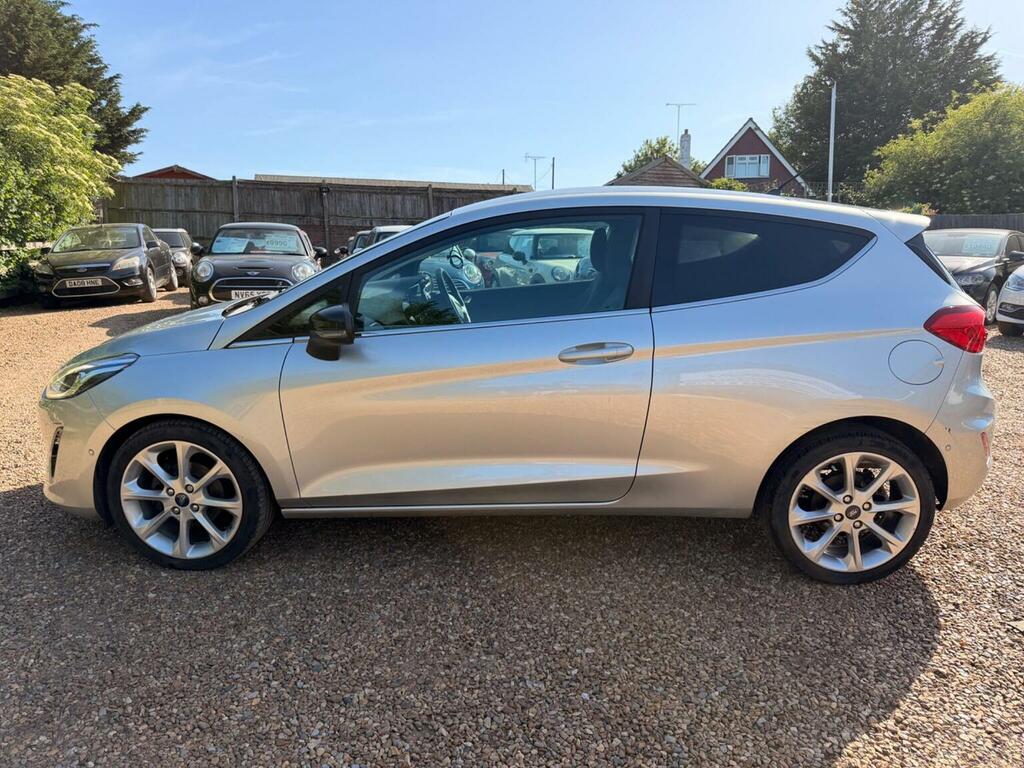 Ford Fiesta Hatchback 1.5 Tdci Titanium Euro 6 Ss 2017 AJ17CJX Silver #5