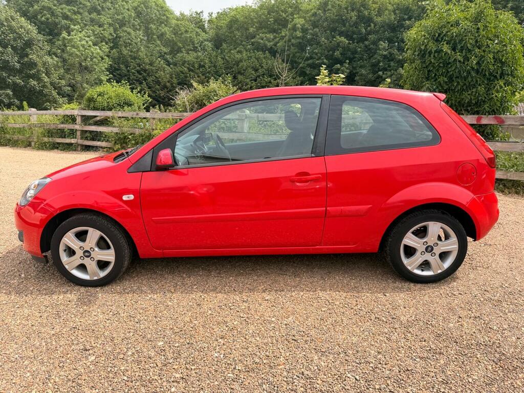 Ford Fiesta Hatchback 1.25 Zetec Climate 200707 Red #5