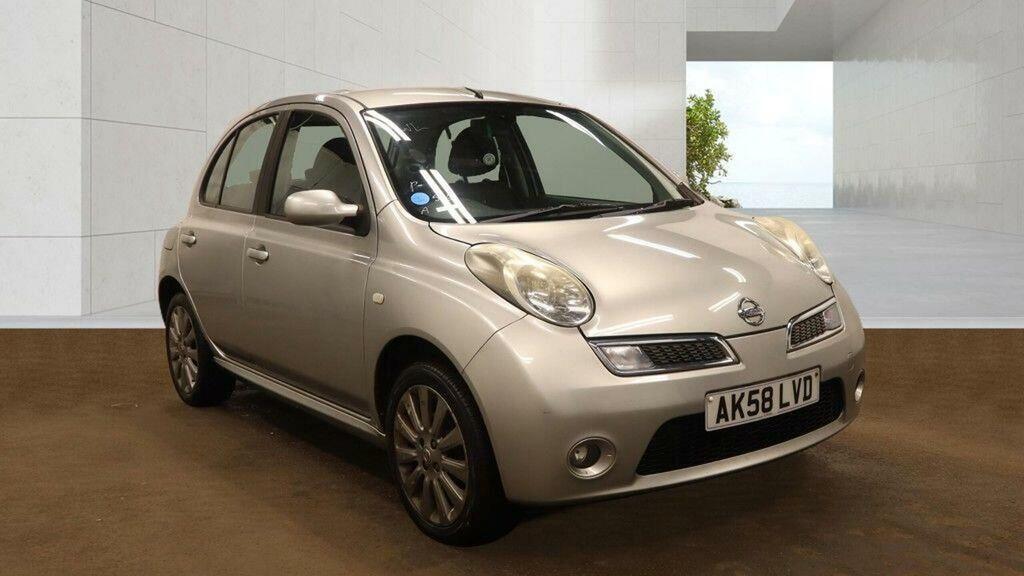 Nissan Micra 1.2 16V Tekna Silver