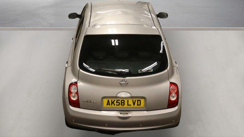Nissan Micra 1.2 16V Tekna Silver #6