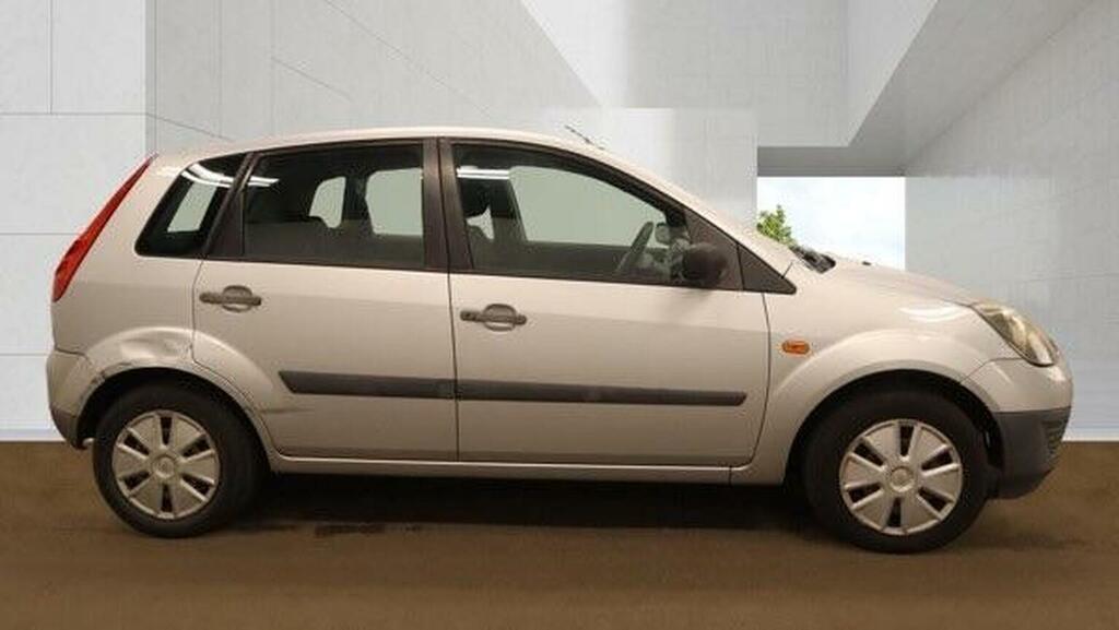 Ford Fiesta 1.25 Studio Silver #5