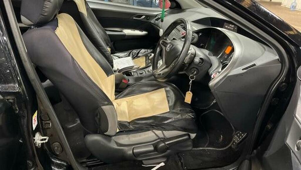 Honda Civic 1.8 I-vtec Se Black #23
