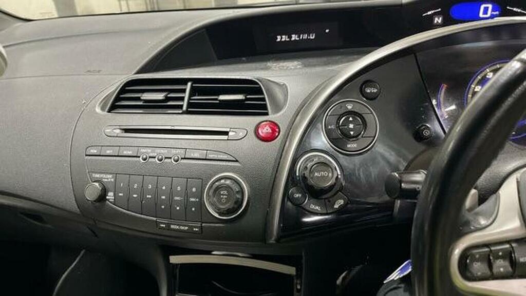 Honda Civic 1.8 I-vtec Se Black #22