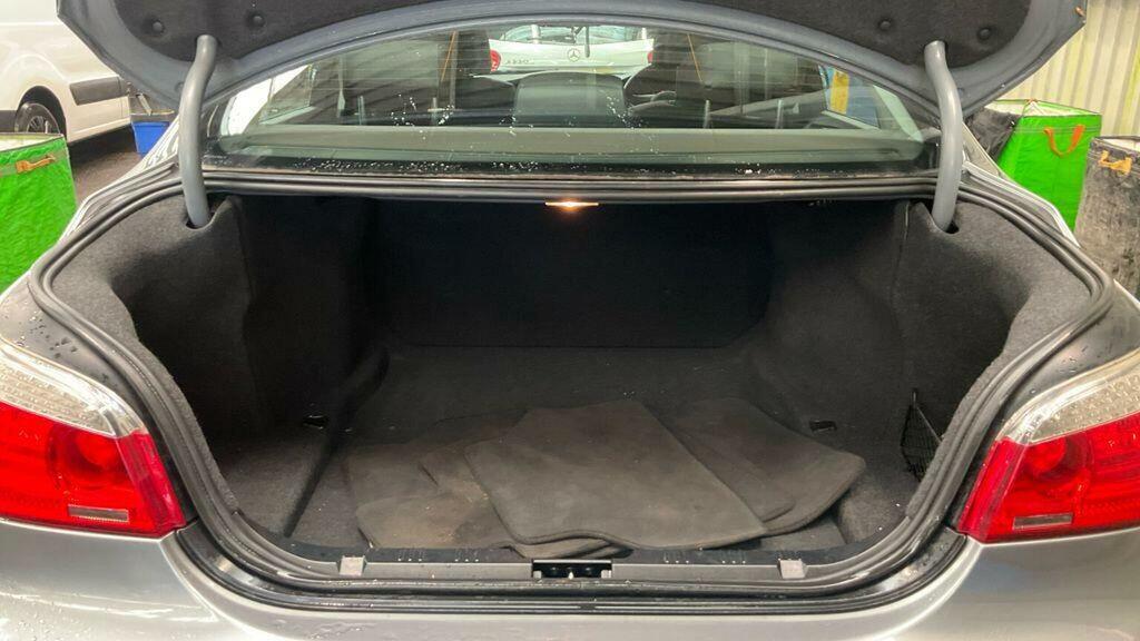 BMW 5 Series 525D Se Touring Silver #13