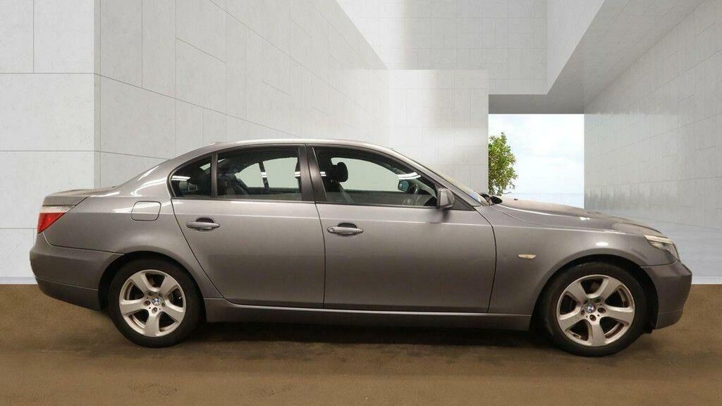 BMW 5 Series 525D Se Touring Silver #19