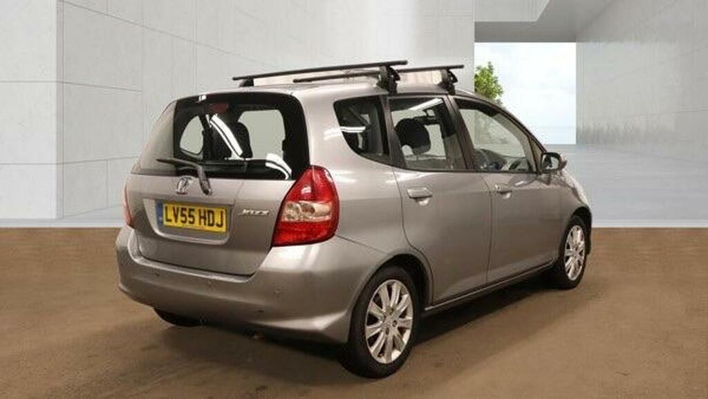 Honda Jazz 1.4 I-dsi Se Cvt-7 Silver #4