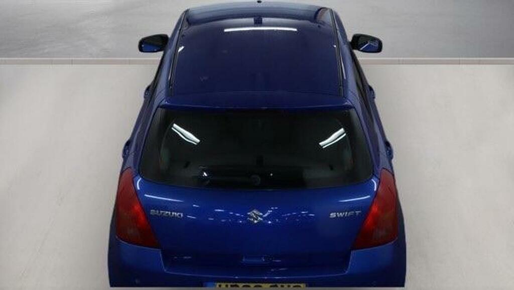 Suzuki Swift Gl Red #8