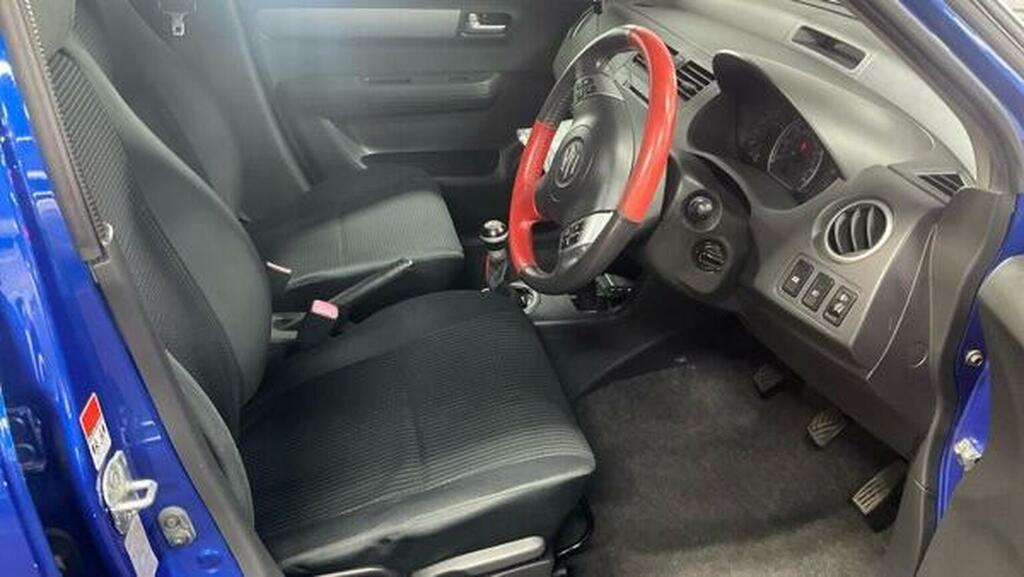 Suzuki Swift Gl Red #11