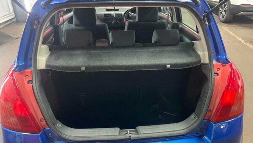 Suzuki Swift Gl Red #9