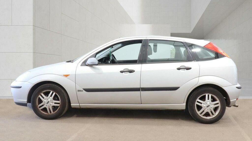 Ford Focus 1.6I 16V Zetec Silver #5