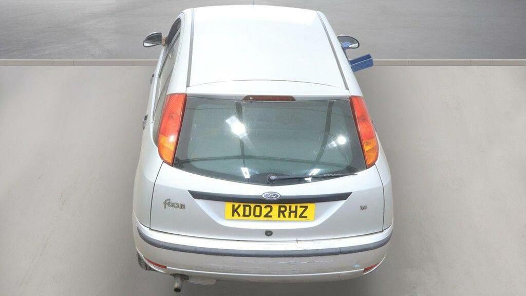 Ford Focus 1.6I 16V Zetec Silver #6