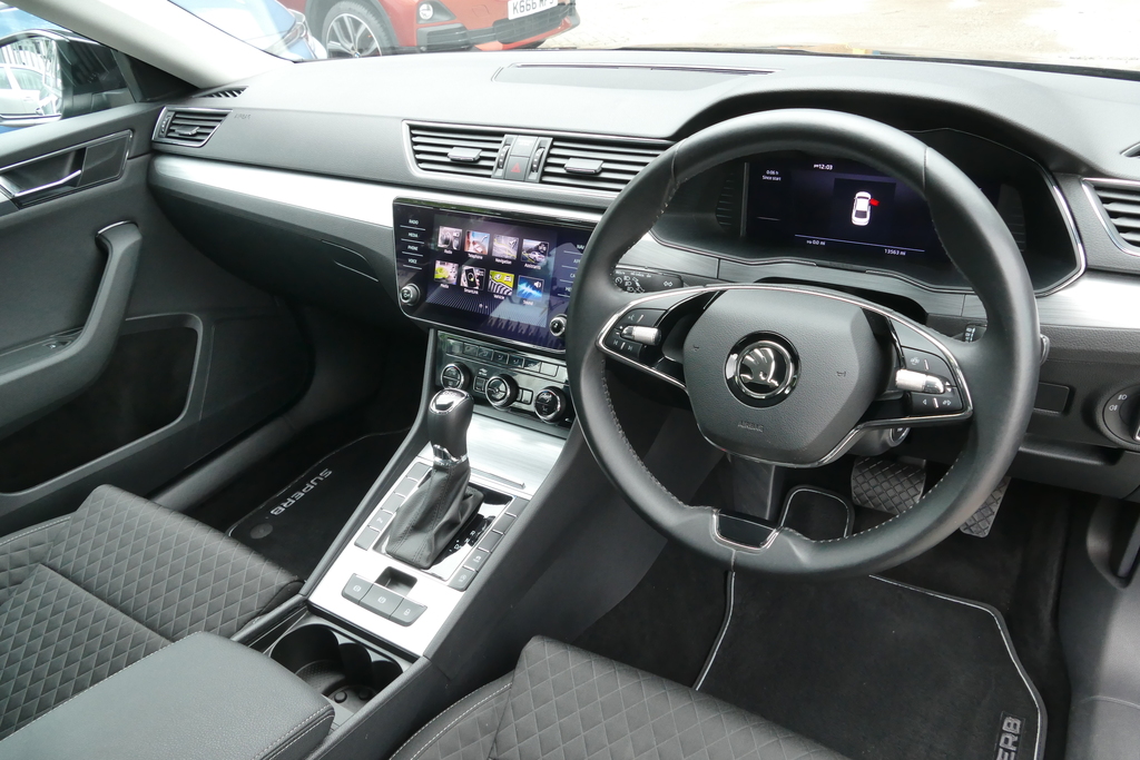 Skoda Superb 1.5 Tsi Se Dsg 150 Ps Black #6