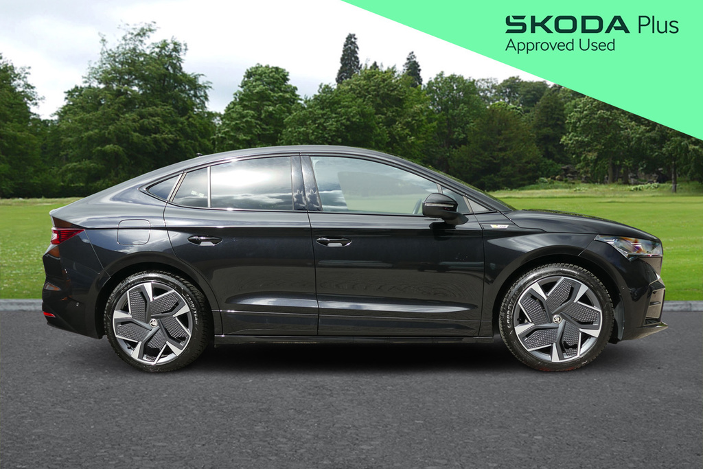 Skoda ENYAQ 220Kw Vrs 82Kwh 4X4 299 Ps Black #4