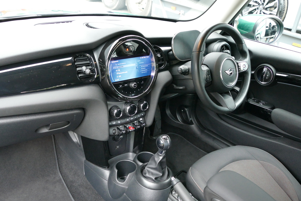 Mini Hatch 1.5 Cooper Classic 136 Ps PK23BUP Green #2