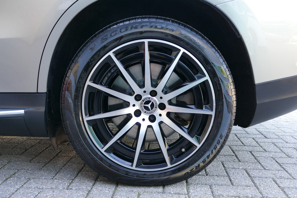 Mercedes-Benz EQC Suv Grey #41