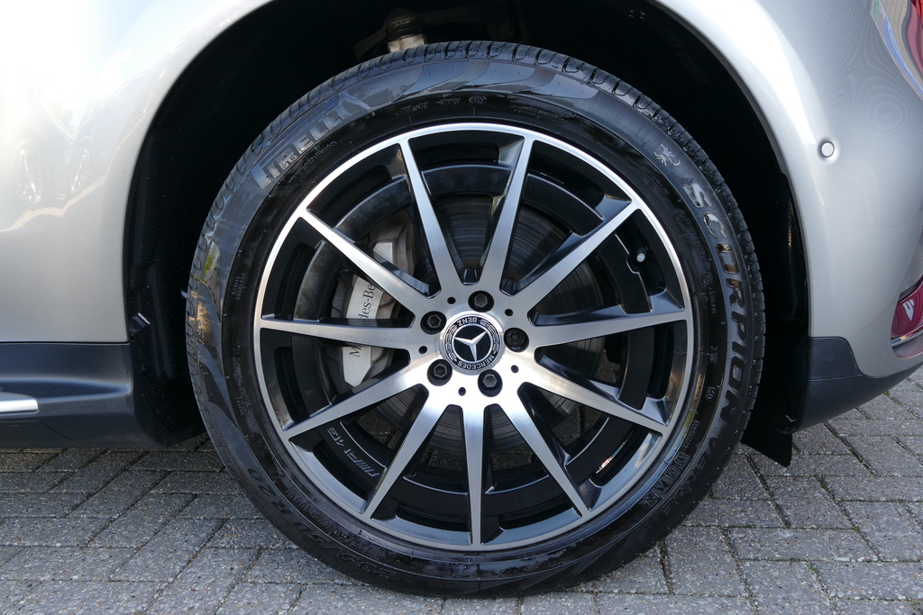 Mercedes-Benz EQC Suv Grey #38