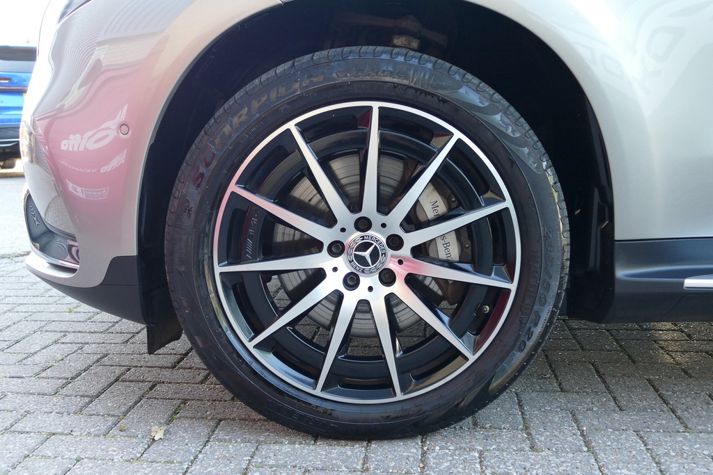 Mercedes-Benz EQC Suv Grey #40