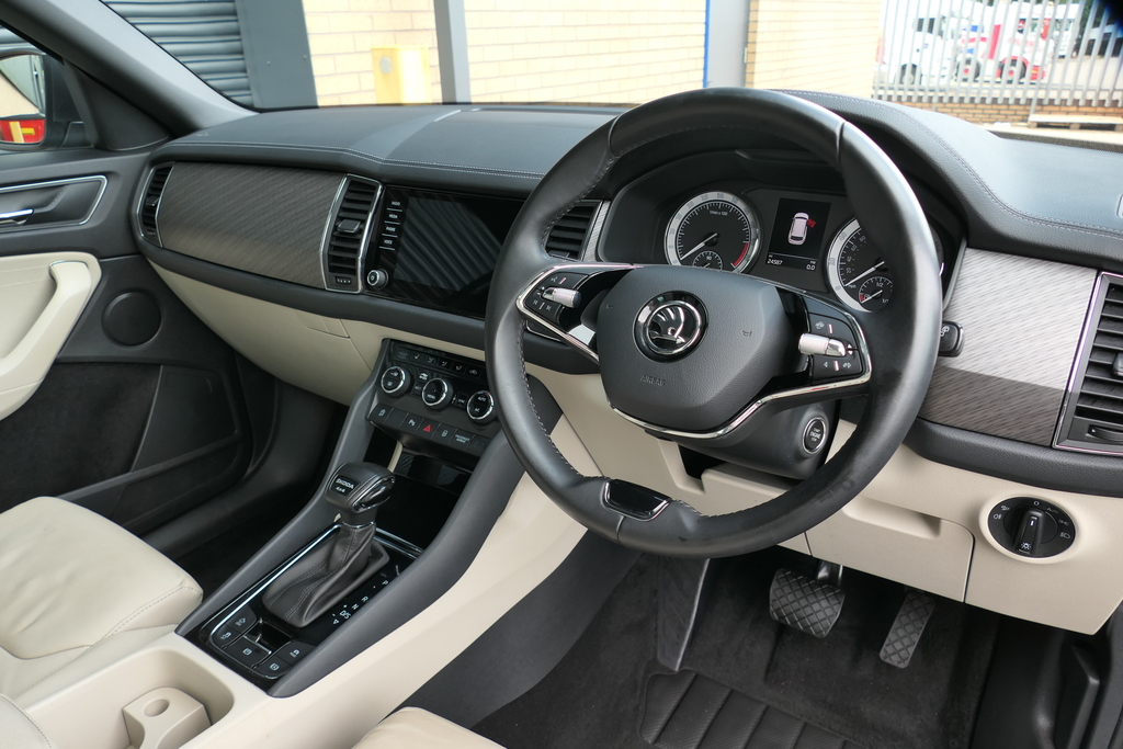 Skoda Kodiaq 2.0 Tdi 200 Se L Executive 4X4 Dsg 7 Seat 0 Grey #6