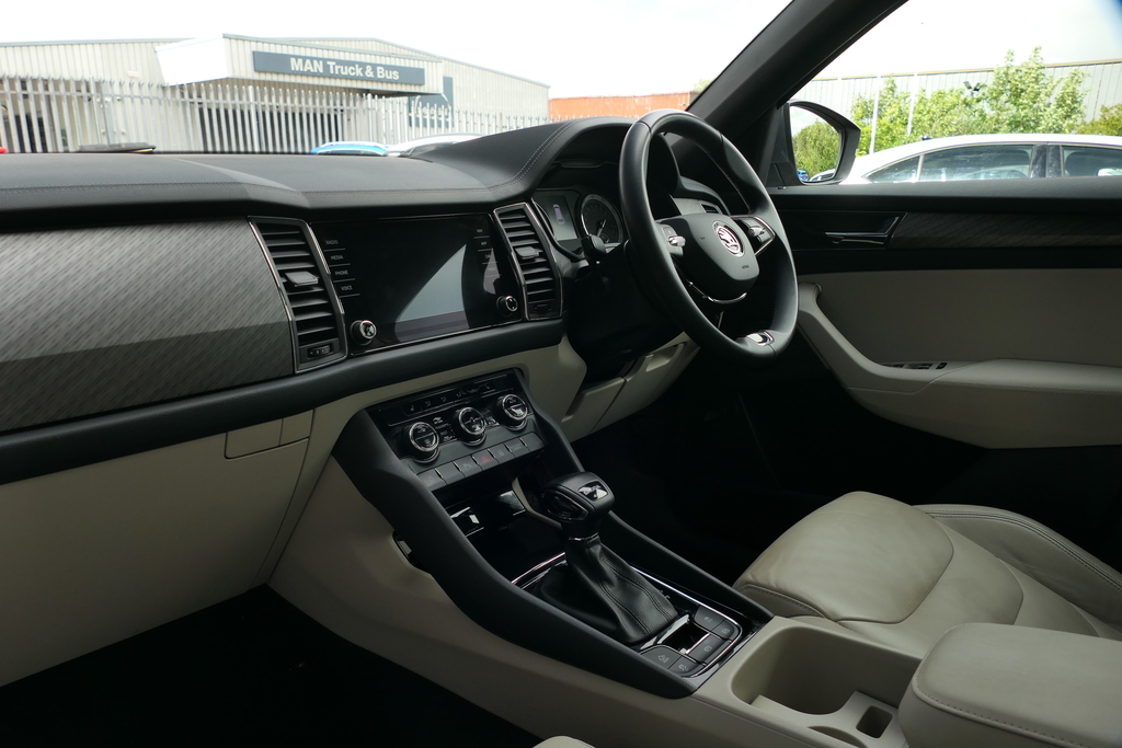 Skoda Kodiaq 2.0 Tdi 200 Se L Executive 4X4 Dsg 7 Seat 0 Grey #2